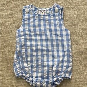 Three Sisters Checkered Bubble